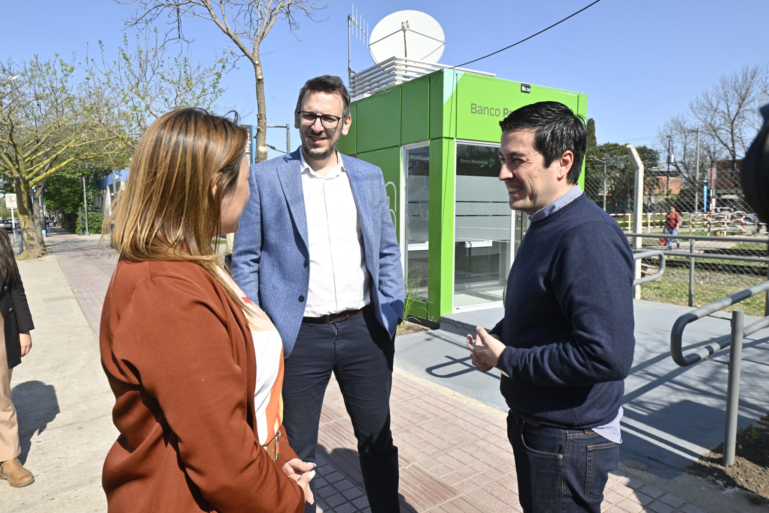 Se inauguró una nueva cabina con cajeros automáticos del Banco Provincia en la ciudad de Ing. Pablo Nogués