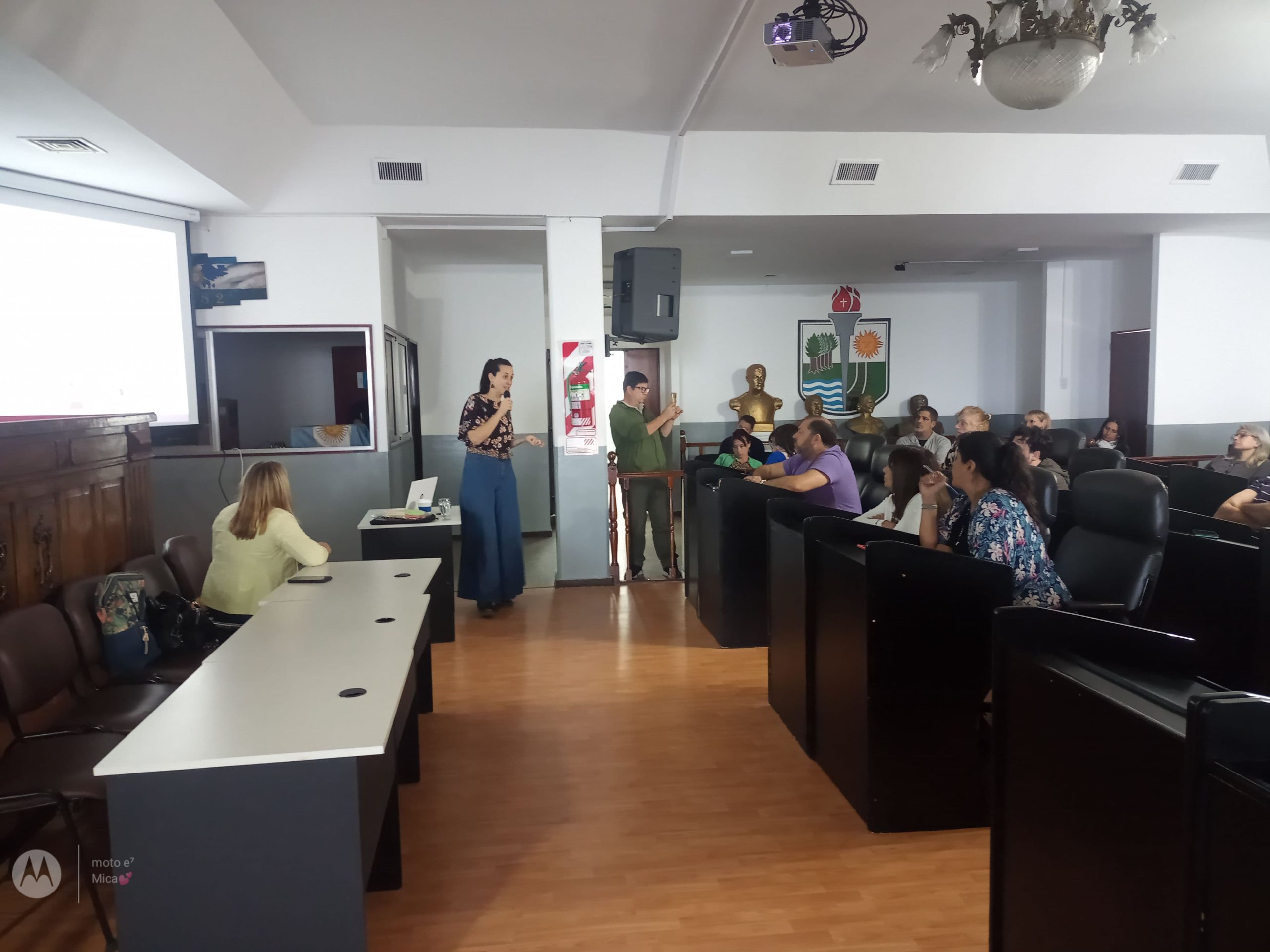 Capacitación para la prevención del suicidio juvenil